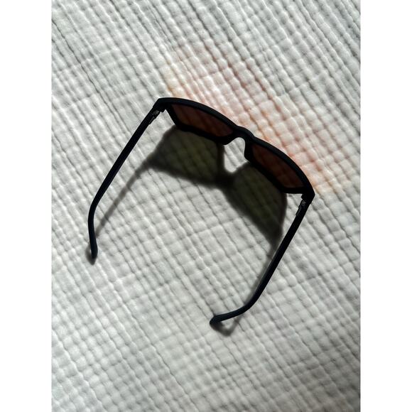 Maui Jim Cruzem Matte Black Hawaii Lava Rectangular Sunglasses - Picture 8 of 8